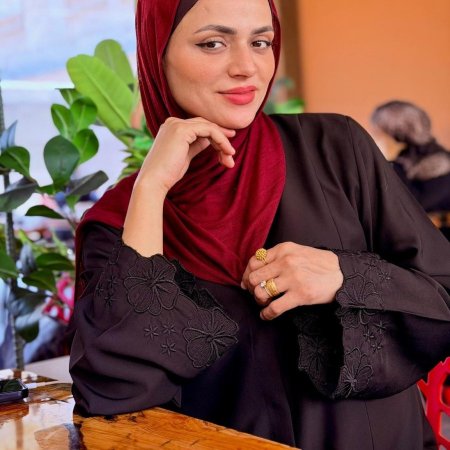 عبايـــة الياســمين